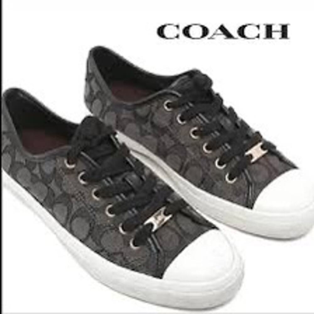 Coach Signature Tennis Shoes y2K great Condition Womens 5.5